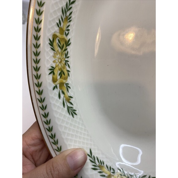 Eschenbach Roswitha Baronet China Greenbriar 9” Oval Bowl - Picture 5 of 10